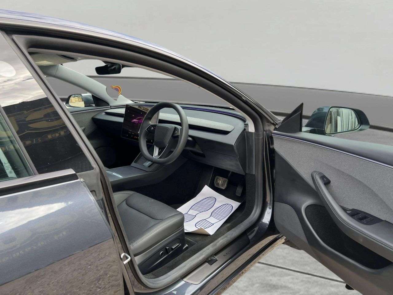 2025 TESLA MODEL 3 2025 TESLA MODEL 3