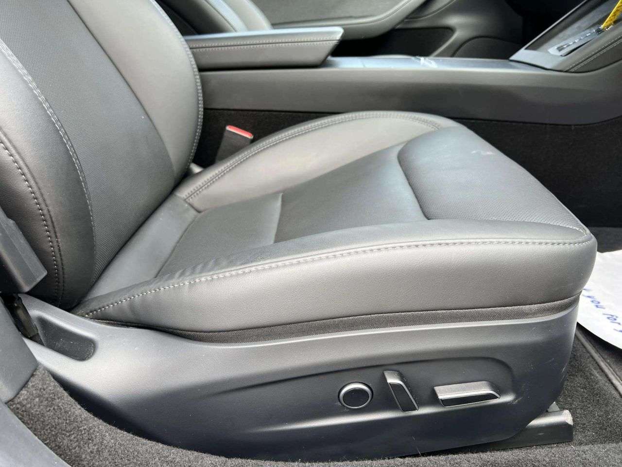 2025 TESLA MODEL 3 2025 TESLA MODEL 3