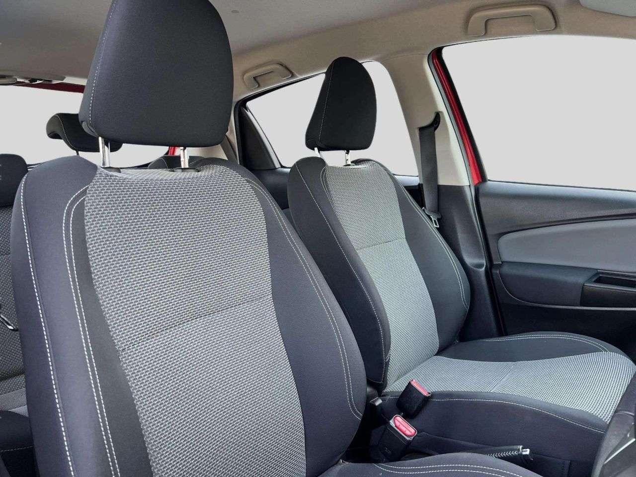 2015 TOYOTA YARIS 2015 TOYOTA YARIS