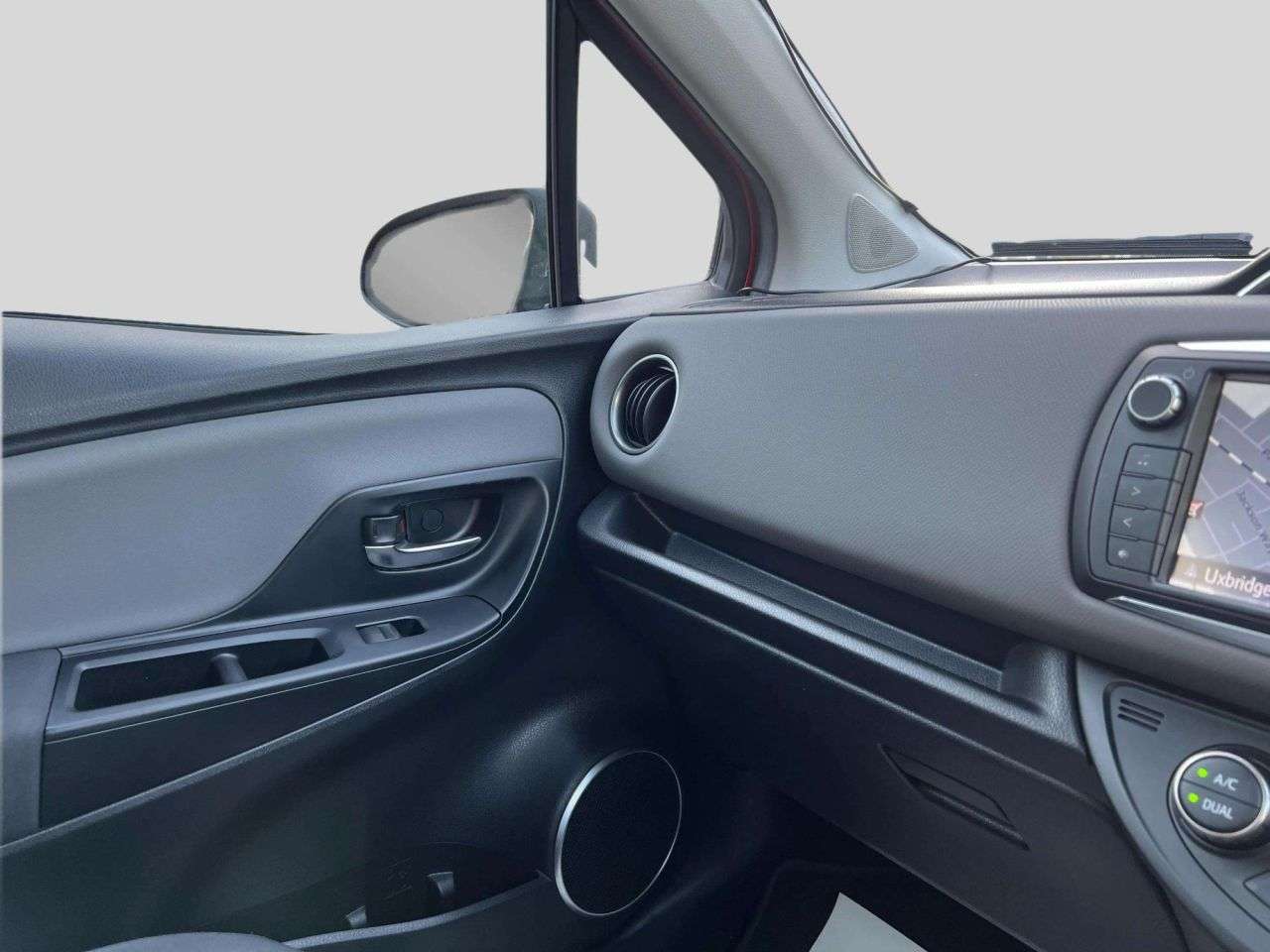 2015 TOYOTA YARIS 2015 TOYOTA YARIS