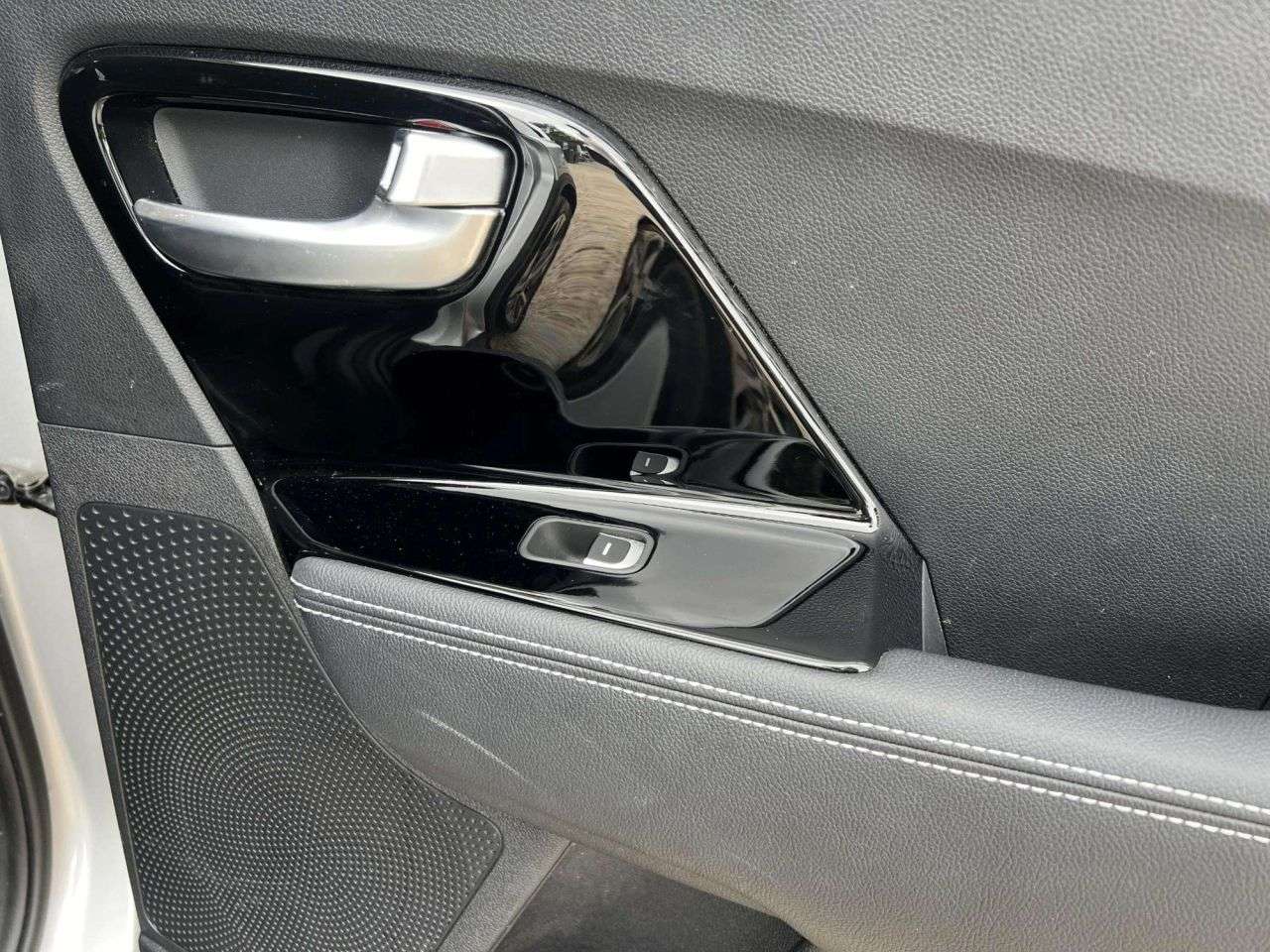 2020 KIA NIRO 2020 KIA NIRO