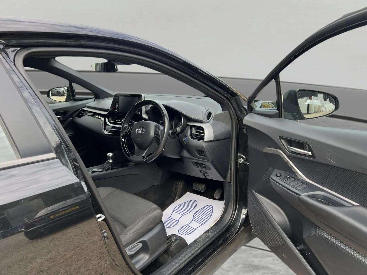 2020 TOYOTA C-HR 2020 TOYOTA C-HR