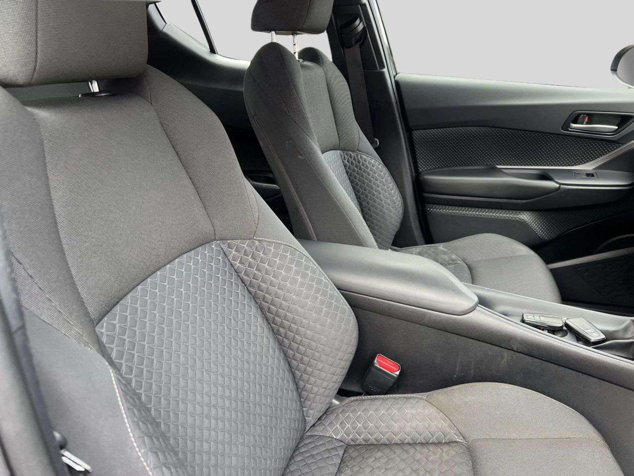 2020 TOYOTA C-HR 2020 TOYOTA C-HR