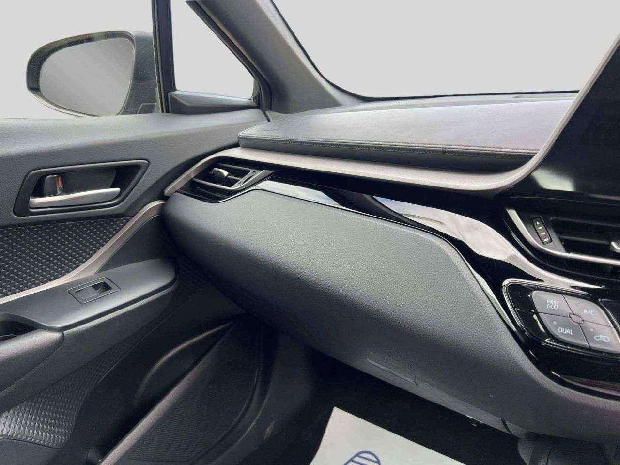 2020 TOYOTA C-HR 2020 TOYOTA C-HR
