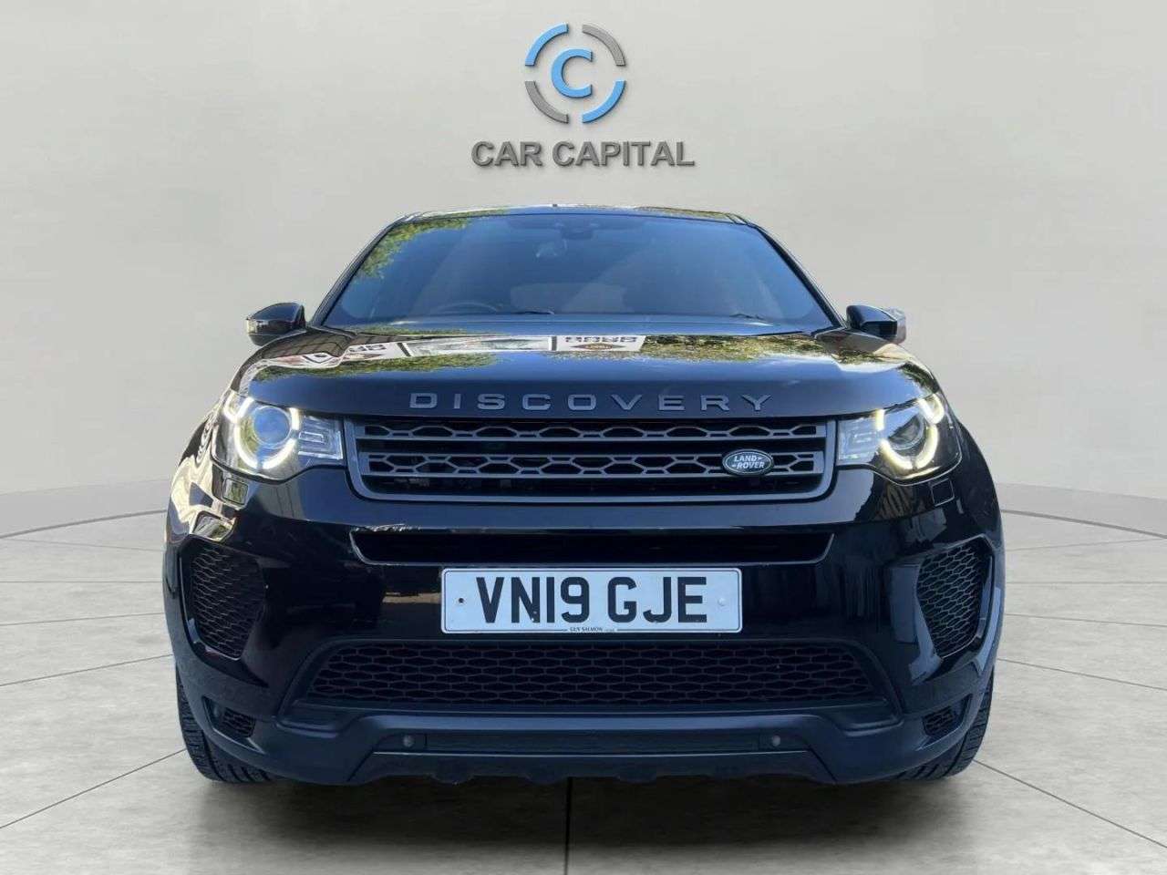 A 2019 LAND ROVER DISCOVERY SPORT 2.0 TD4 Landmark SUV 5dr Diesel Auto 4WD Euro 6 (s/s) (180 ps) SATNAV+ULEZ+ A 2019 LAND ROVER DISCOVERY SPORT 2.0 TD4 Landmark SUV 5dr Diesel Auto 4WD Euro 6 (s/s) (180 ps) SATNAV+ULEZ+