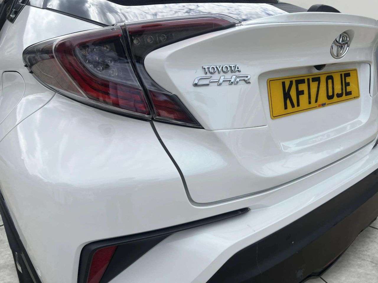 2017 TOYOTA C-HR 2017 TOYOTA C-HR