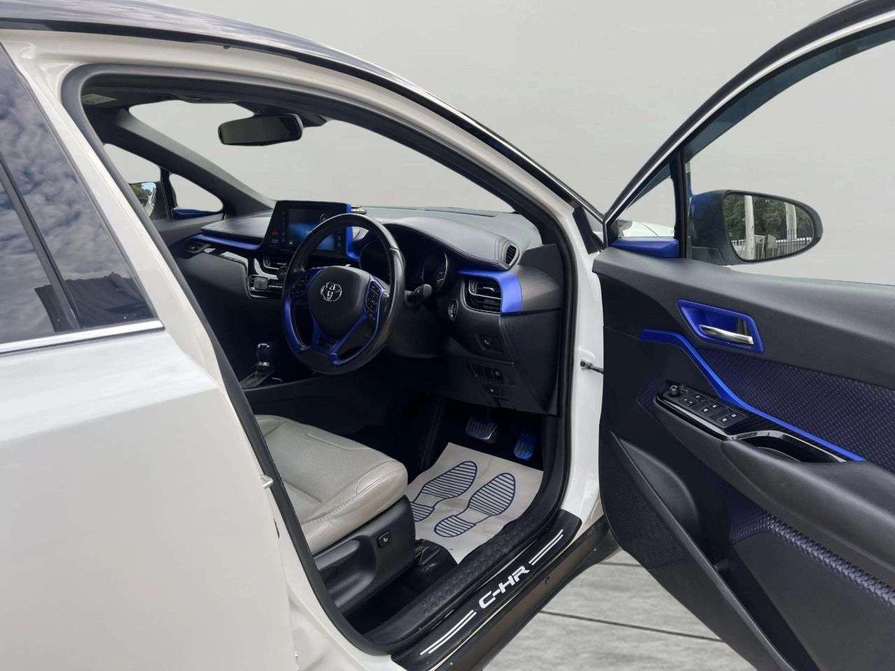 2017 TOYOTA C-HR 2017 TOYOTA C-HR