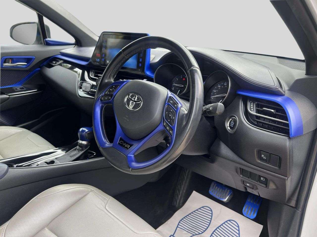2017 TOYOTA C-HR 2017 TOYOTA C-HR