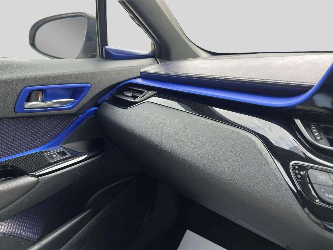 2017 TOYOTA C-HR 2017 TOYOTA C-HR