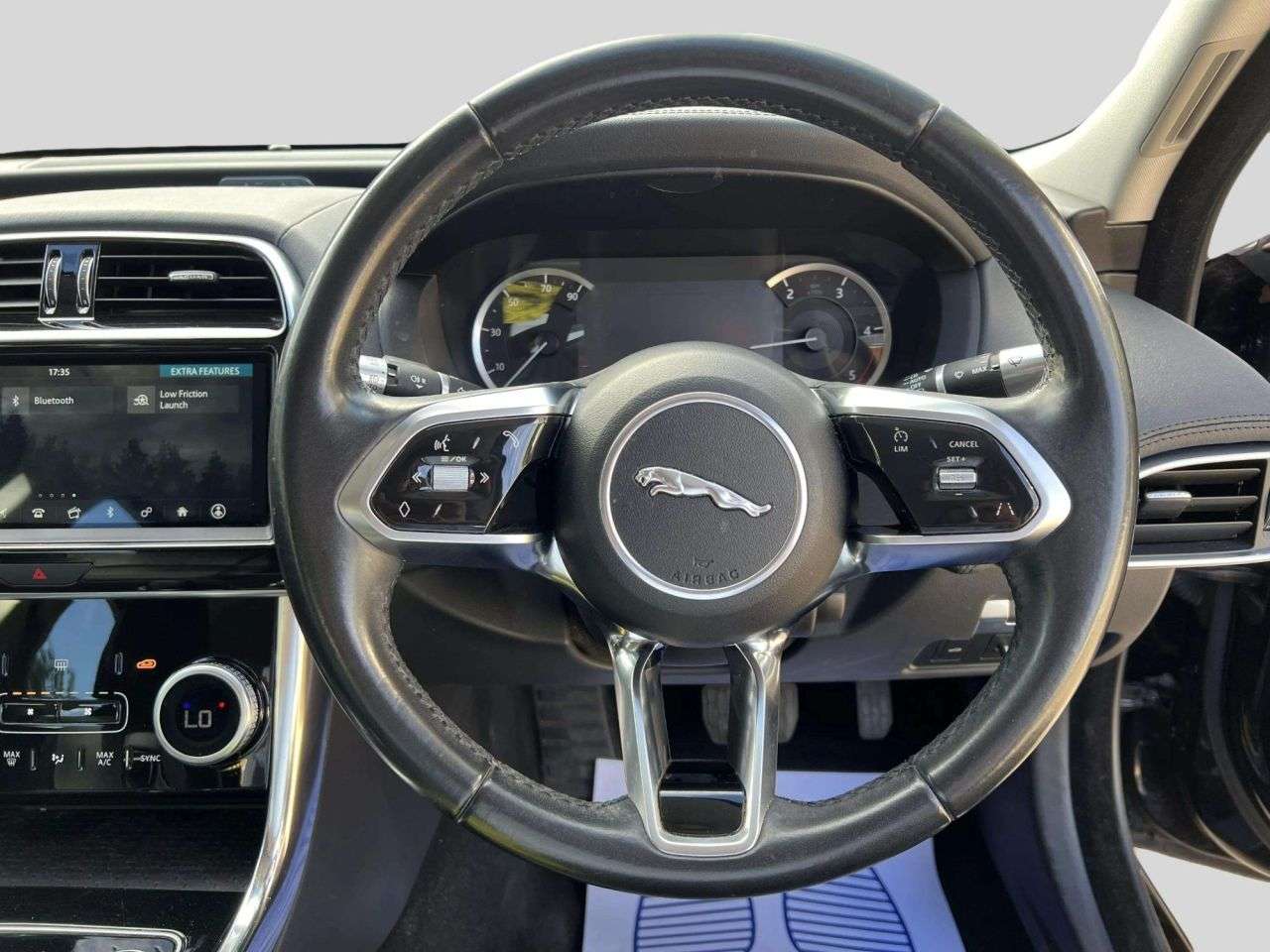 2020 JAGUAR XE 2020 JAGUAR XE