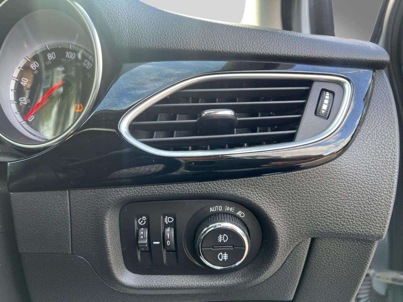 2019 VAUXHALL ASTRA 2019 VAUXHALL ASTRA