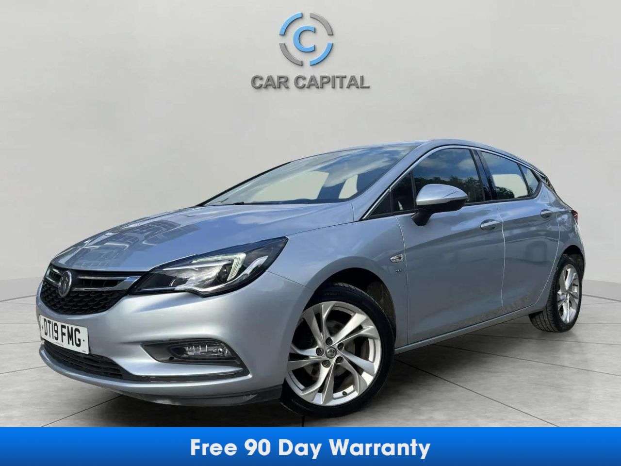 A 2019 VAUXHALL ASTRA 1.0i Turbo ecoTEC SRi Nav Hatchback 5dr Petrol Manual Euro 6 (s/s) (105 ps) A 2019 VAUXHALL ASTRA 1.0i Turbo ecoTEC SRi Nav Hatchback 5dr Petrol Manual Euro 6 (s/s) (105 ps)