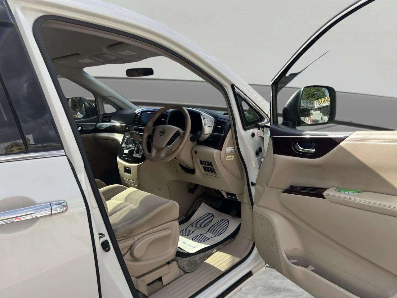 2015 NISSAN ELGRAND 2015 NISSAN ELGRAND