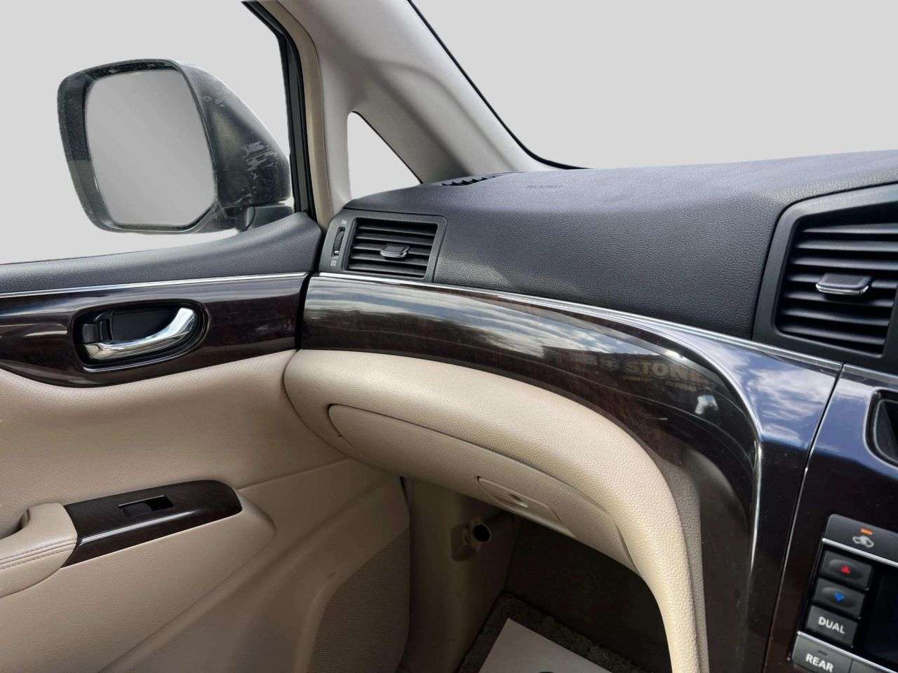 2015 NISSAN ELGRAND 2015 NISSAN ELGRAND