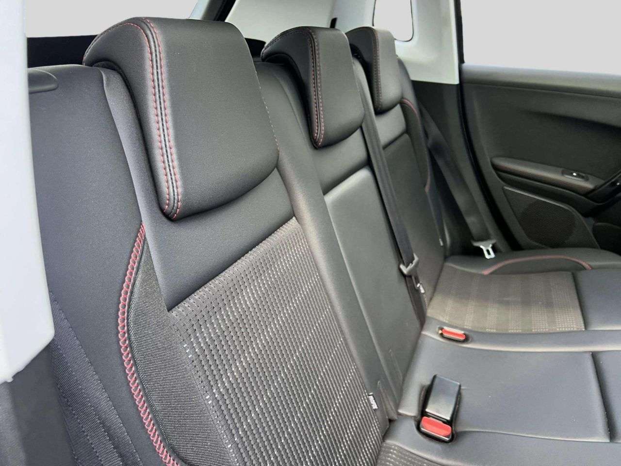 2018 PEUGEOT 2008 2018 PEUGEOT 2008