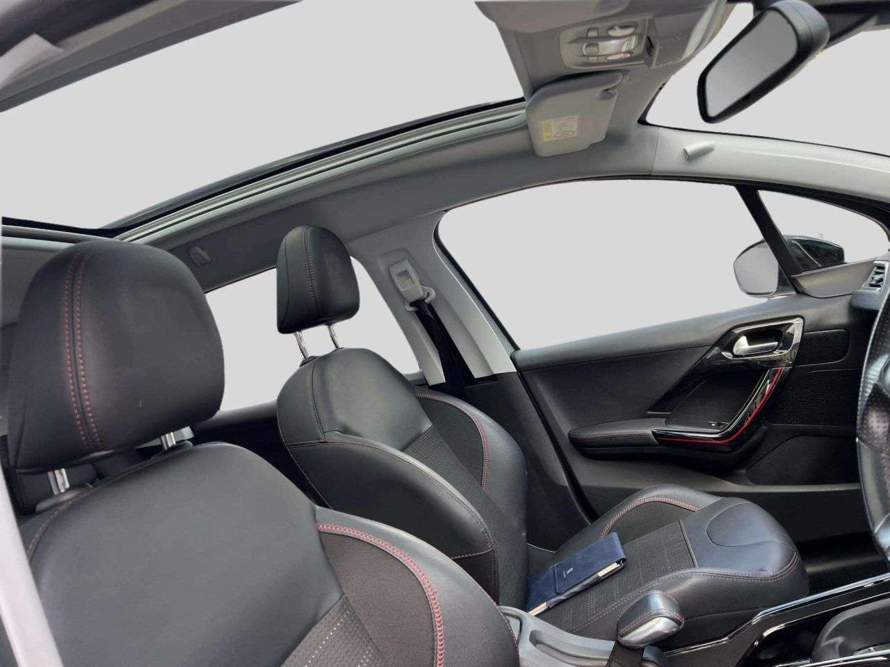 2018 PEUGEOT 2008 2018 PEUGEOT 2008