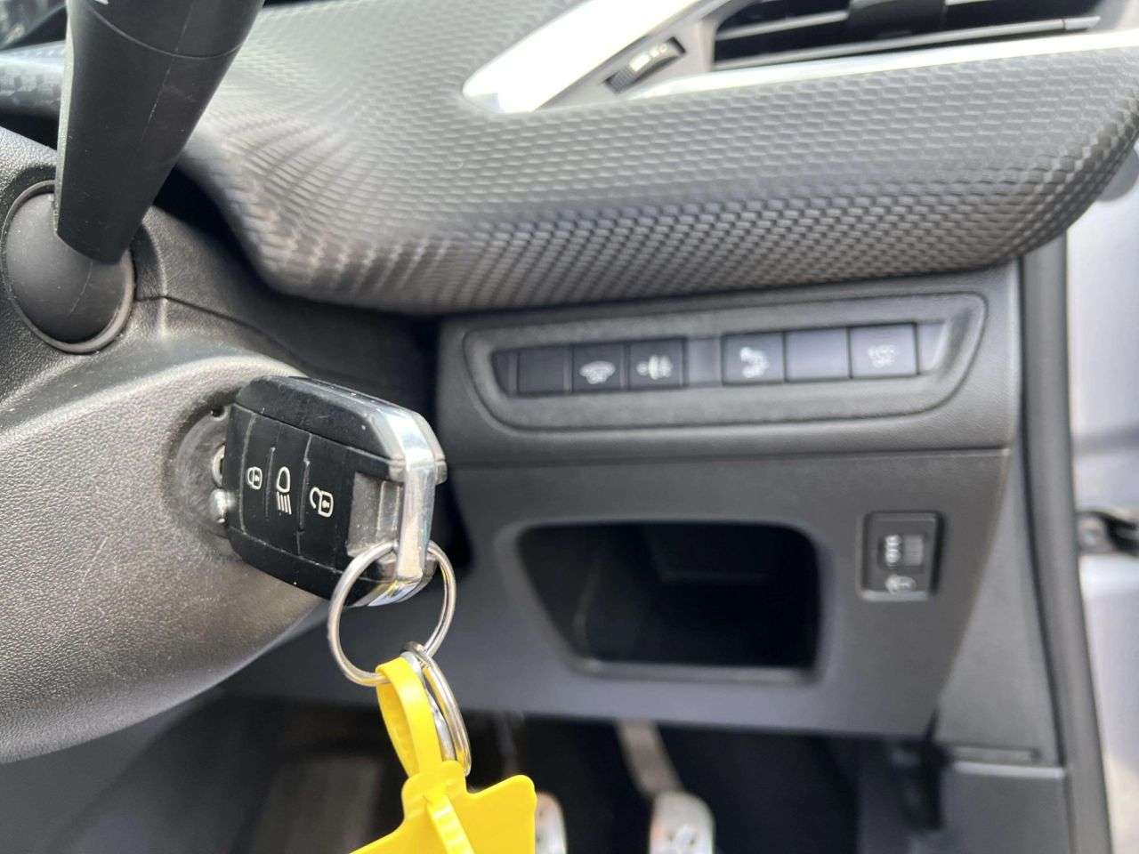 2018 PEUGEOT 2008 2018 PEUGEOT 2008