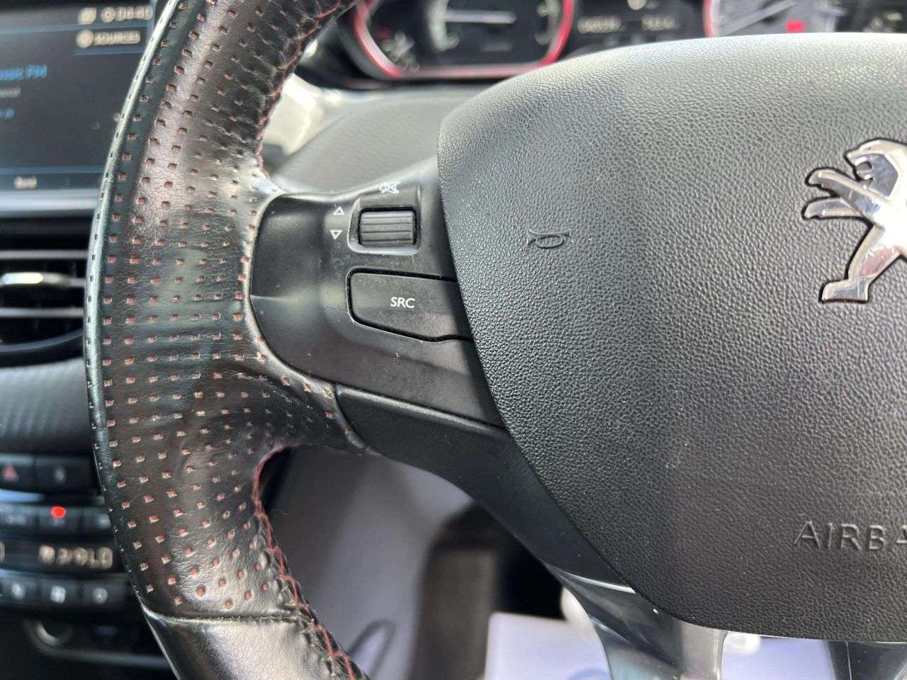 2018 PEUGEOT 2008 2018 PEUGEOT 2008