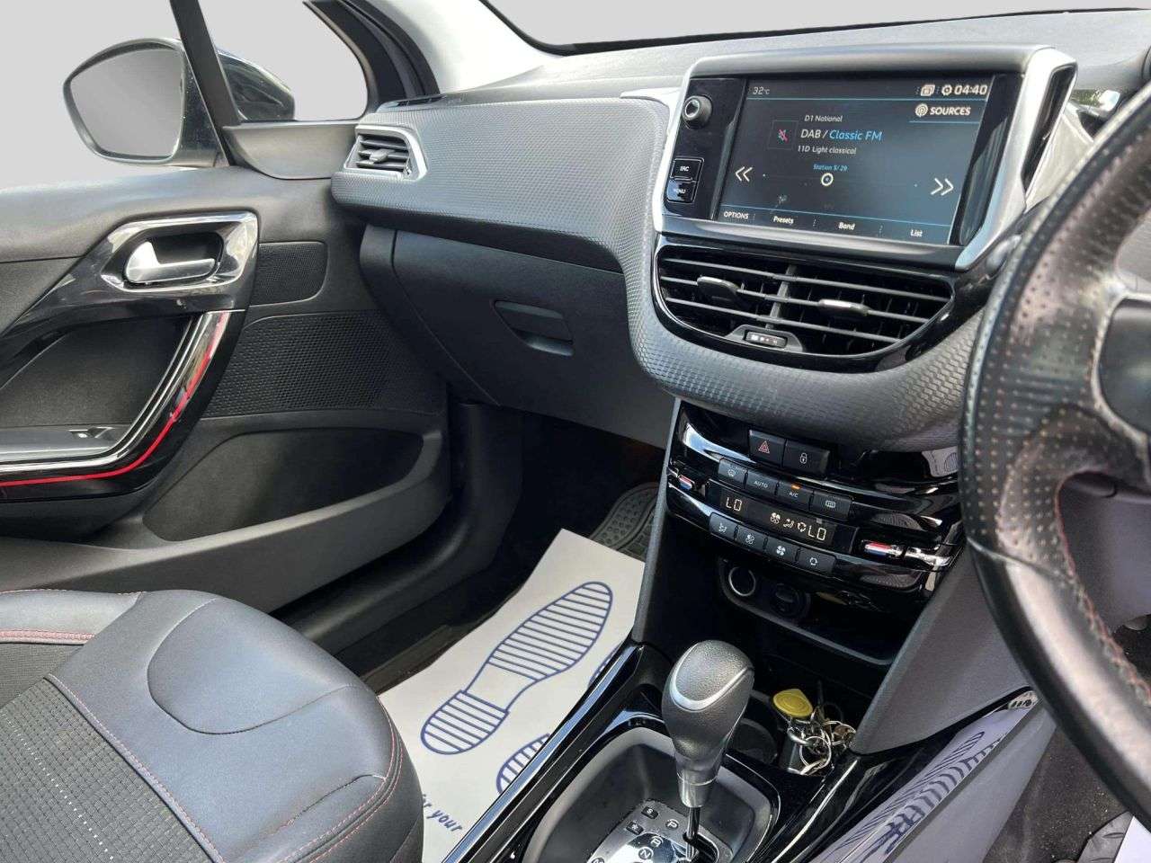 2018 PEUGEOT 2008 2018 PEUGEOT 2008
