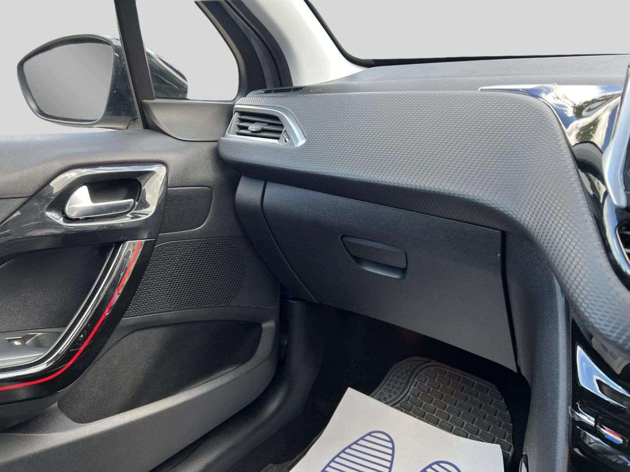 2018 PEUGEOT 2008 2018 PEUGEOT 2008