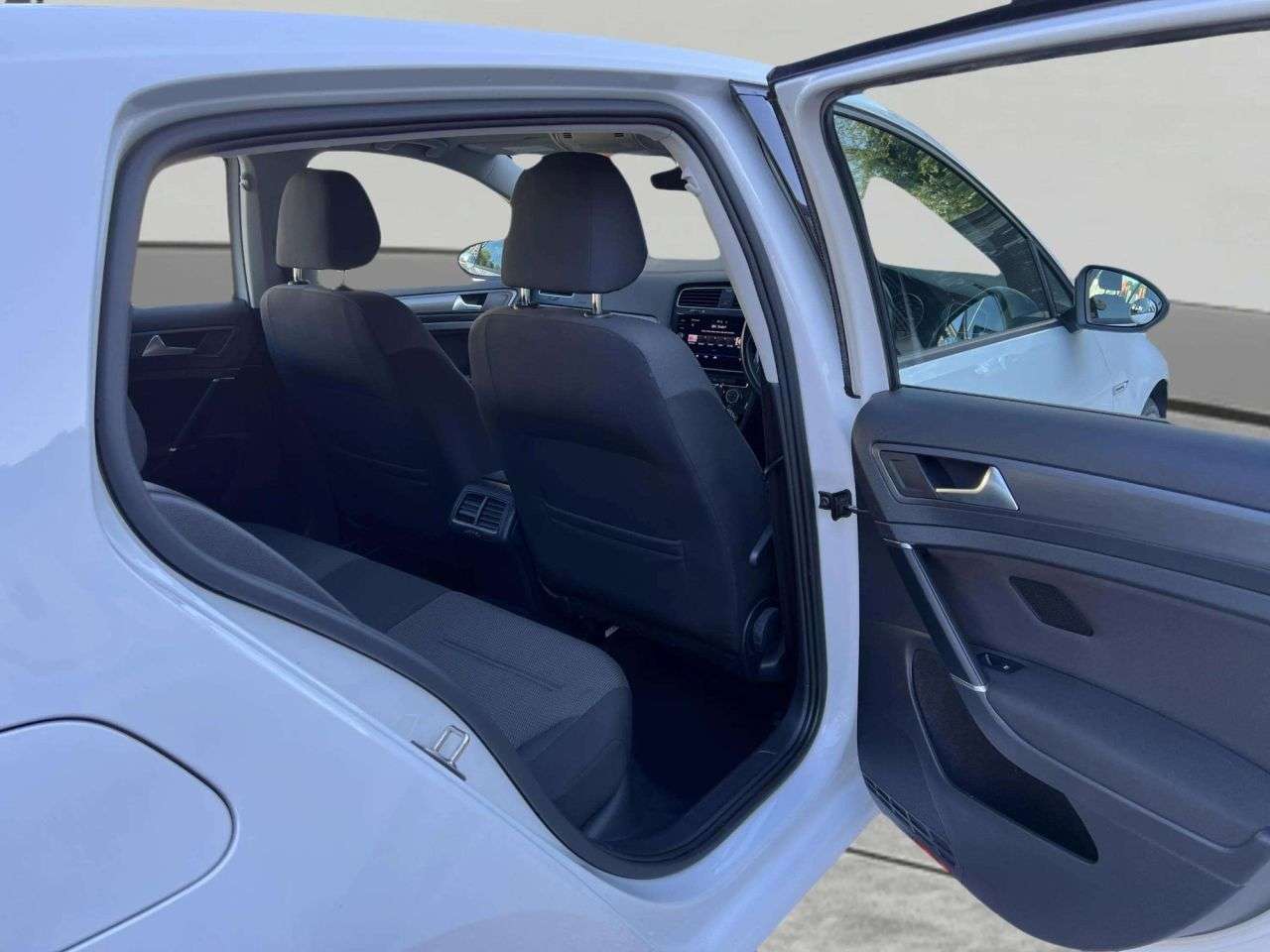 2018 VOLKSWAGEN GOLF 2018 VOLKSWAGEN GOLF