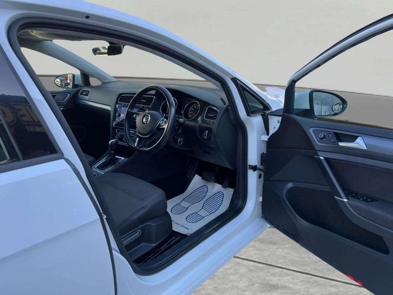 2018 VOLKSWAGEN GOLF 2018 VOLKSWAGEN GOLF