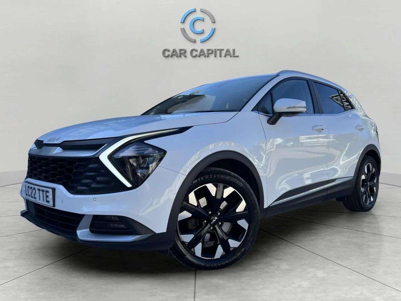 A 2022 KIA SPORTAGE 1.6 T-GDi 13.8kWh 3 SUV 5dr Petrol Plug-in Hybrid Auto AWD Euro 6 (s/s) (26 A 2022 KIA SPORTAGE 1.6 T-GDi 13.8kWh 3 SUV 5dr Petrol Plug-in Hybrid Auto AWD Euro 6 (s/s) (26