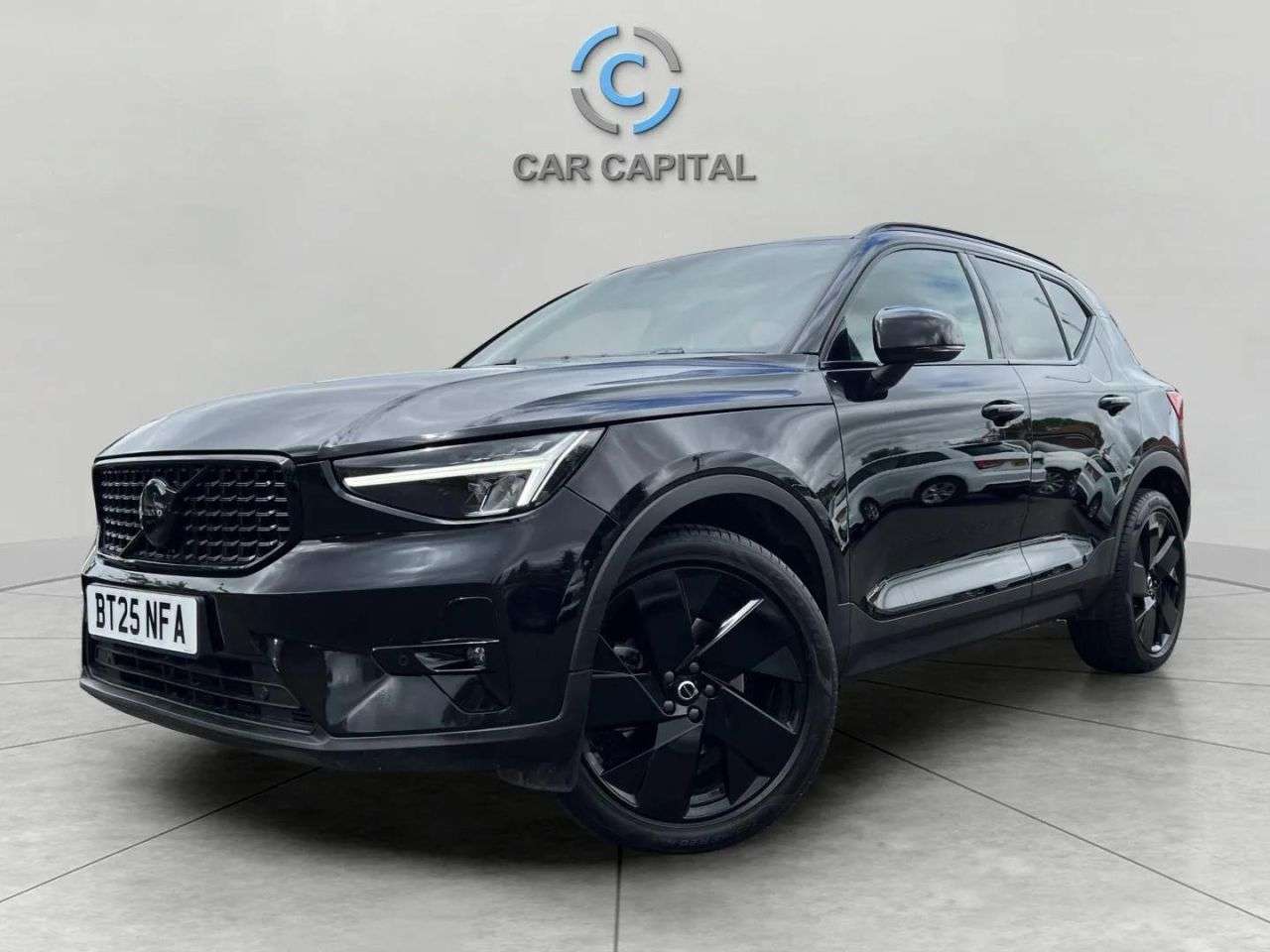 A 2025 VOLVO XC40 2.0 B4 MHEV Plus Black Edition SUV 5dr Petrol Hybrid DCT Auto Euro 6 (s/s) A 2025 VOLVO XC40 2.0 B4 MHEV Plus Black Edition SUV 5dr Petrol Hybrid DCT Auto Euro 6 (s/s)