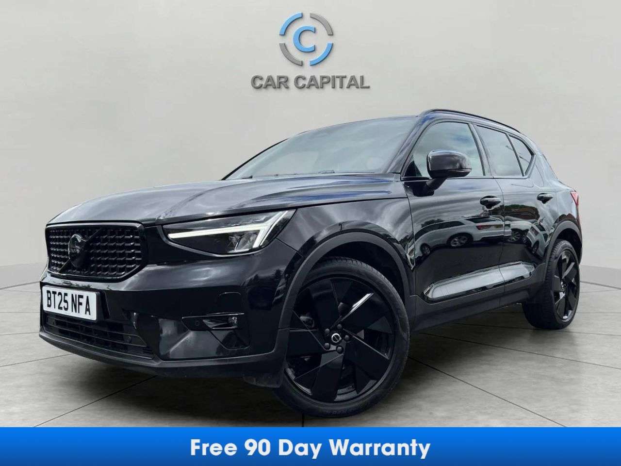 A 2025 VOLVO XC40 2.0 B4 MHEV Plus Black Edition SUV 5dr Petrol Hybrid DCT Auto Euro 6 (s/s) A 2025 VOLVO XC40 2.0 B4 MHEV Plus Black Edition SUV 5dr Petrol Hybrid DCT Auto Euro 6 (s/s)
