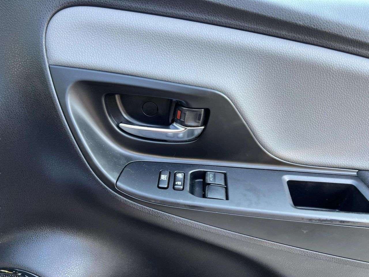 2018 TOYOTA YARIS 2018 TOYOTA YARIS