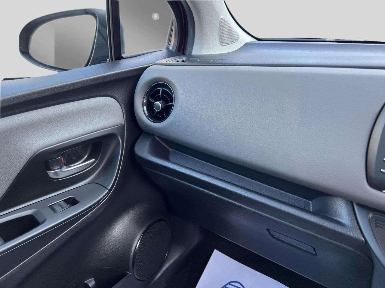 2018 TOYOTA YARIS 2018 TOYOTA YARIS