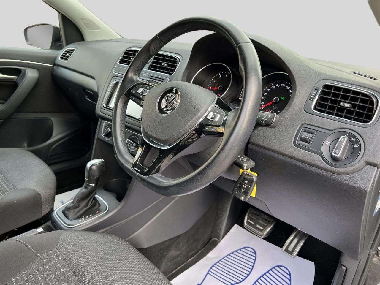 2014 VOLKSWAGEN POLO 2014 VOLKSWAGEN POLO