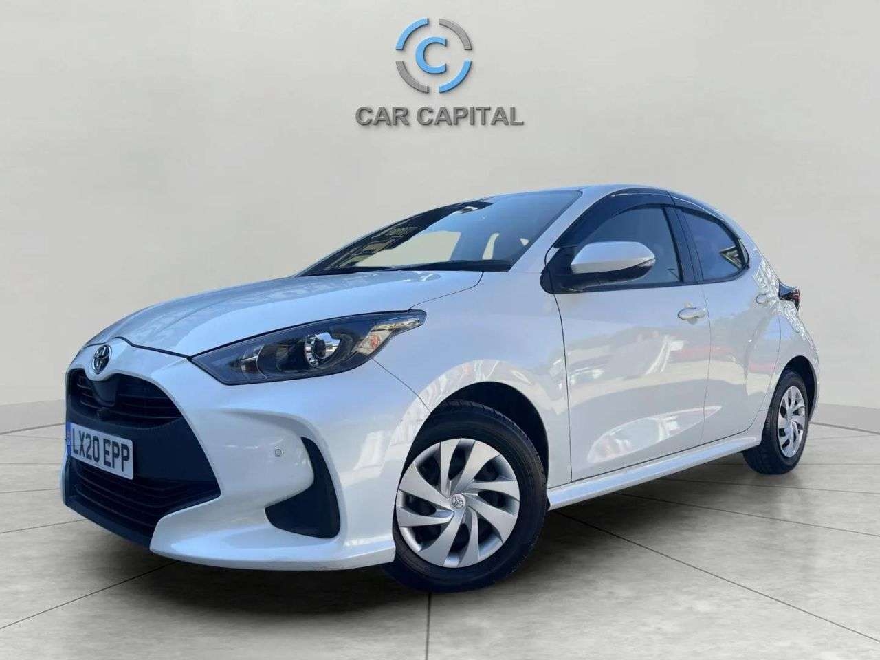 A 2020 TOYOTA YARIS 1.5 VVT-h Icon E-CVT Euro 6 (s/s) 5dr PARKING SENSORS+LANE DEPART+CRUISE A 2020 TOYOTA YARIS 1.5 VVT-h Icon E-CVT Euro 6 (s/s) 5dr PARKING SENSORS+LANE DEPART+CRUISE