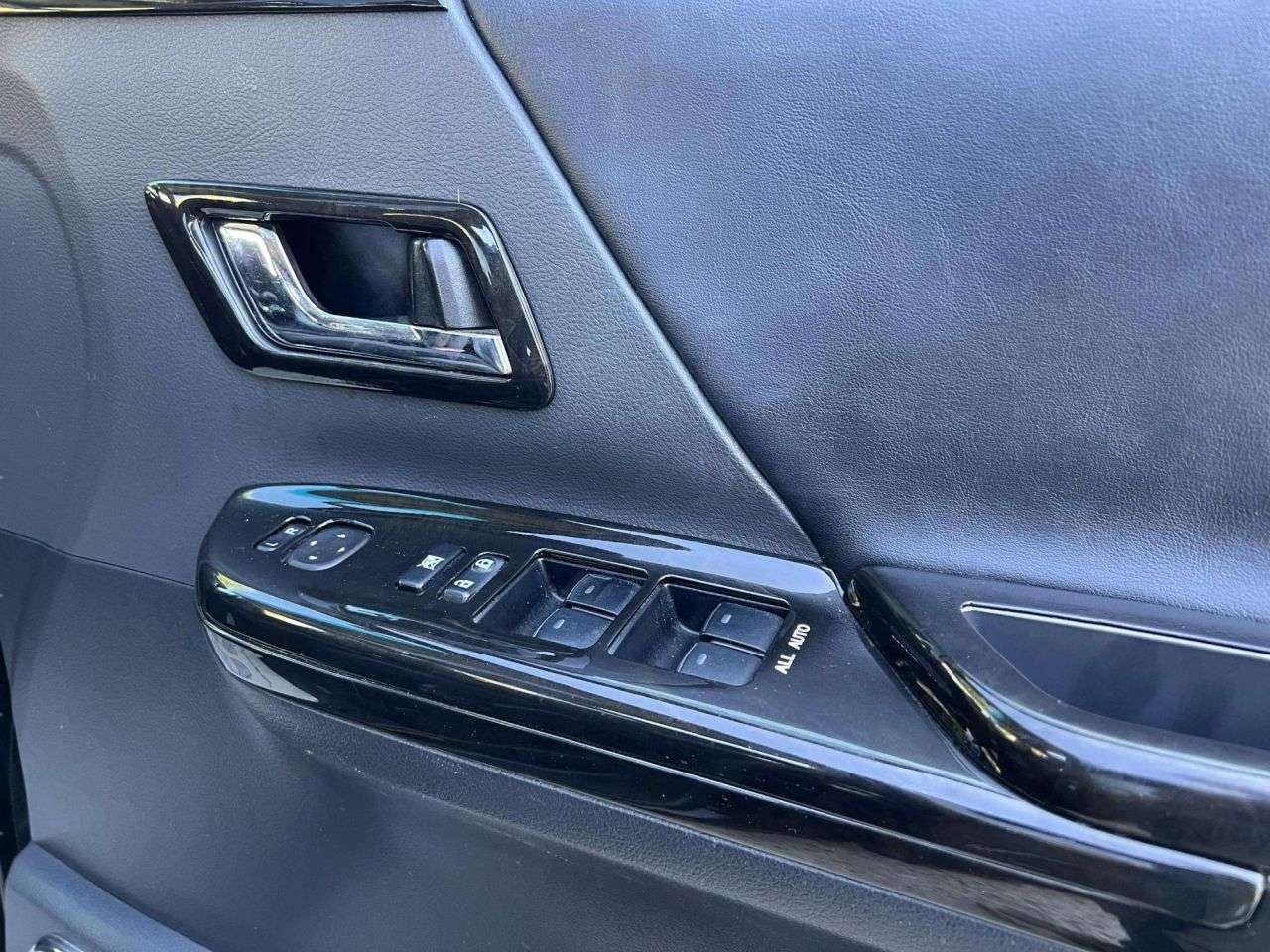 2013 TOYOTA VELLFIRE 2013 TOYOTA VELLFIRE