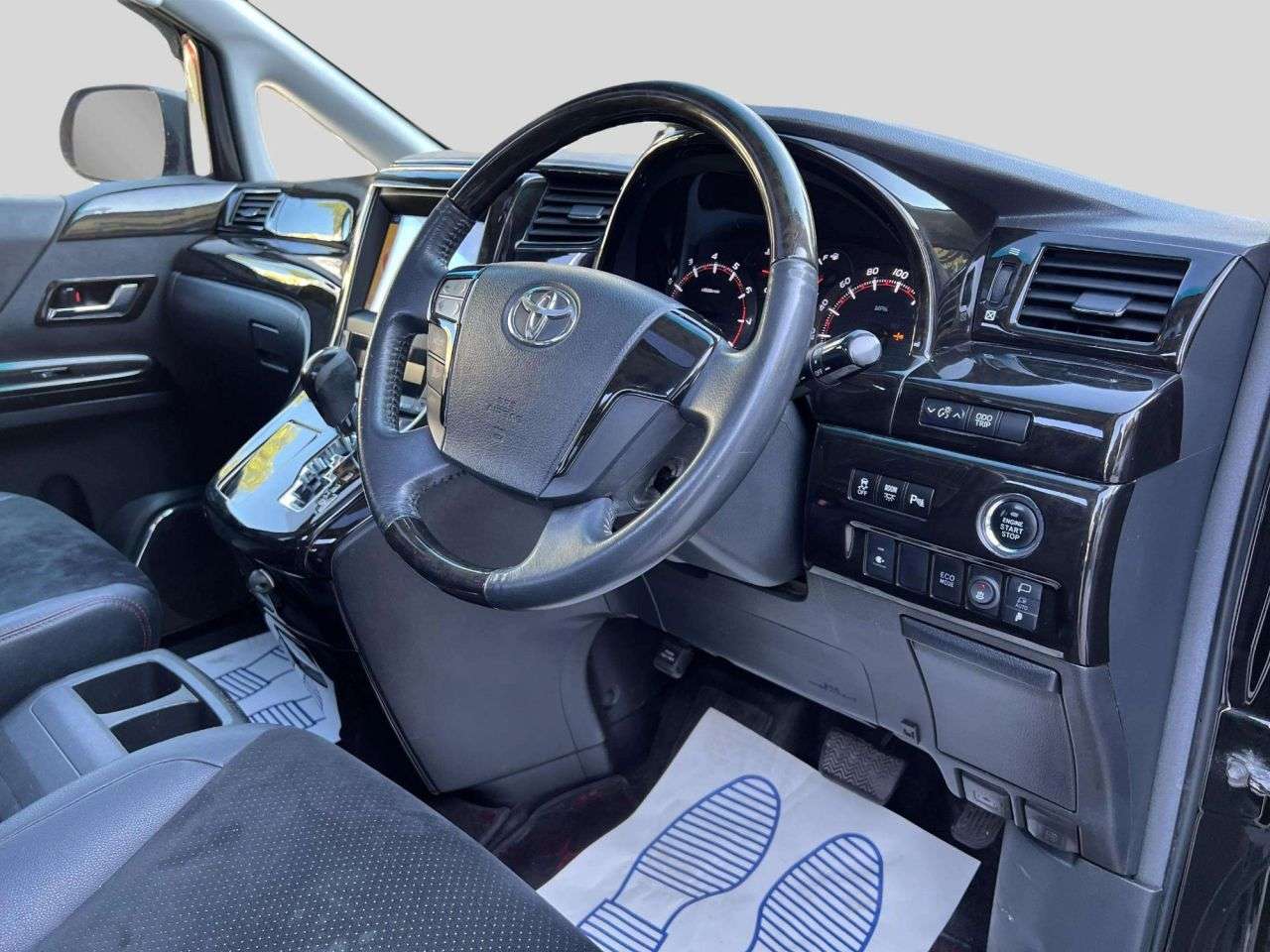 2013 TOYOTA VELLFIRE 2013 TOYOTA VELLFIRE