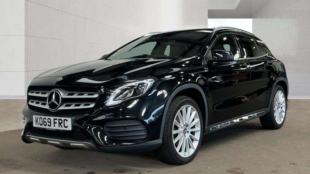 A 2020 MERCEDES-BENZ GLA 1.6 GLA180 AMG Line Edition SUV 5dr Petrol 7G-DCT Euro 6 (s/s) (122 ps) A 2020 MERCEDES-BENZ GLA 1.6 GLA180 AMG Line Edition SUV 5dr Petrol 7G-DCT Euro 6 (s/s) (122 ps)