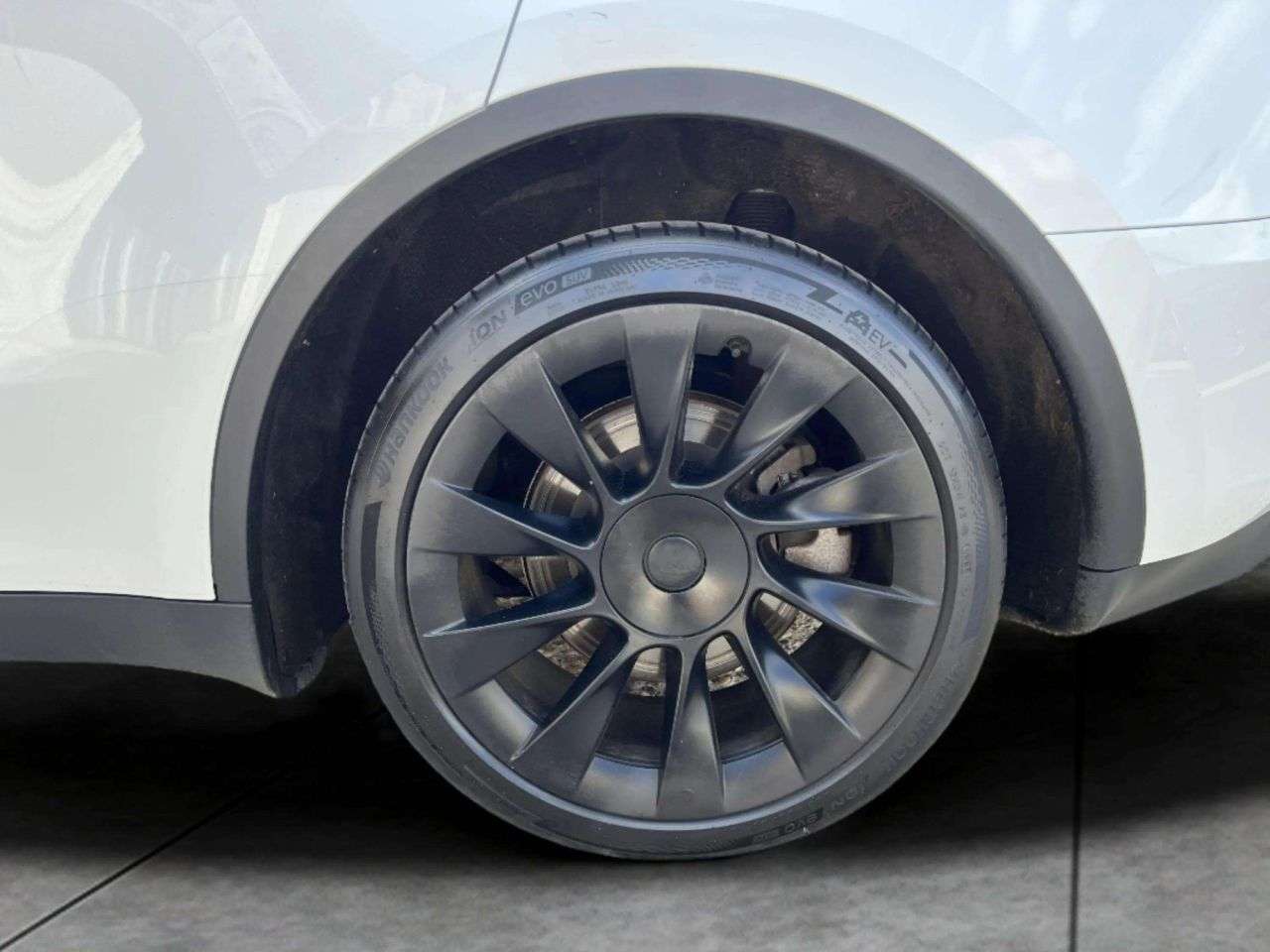 2023 TESLA MODEL Y 2023 TESLA MODEL Y