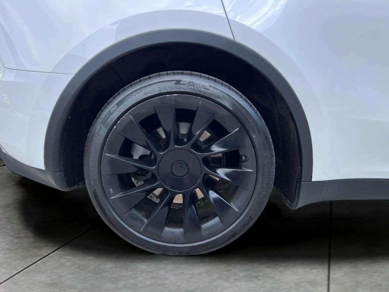 2023 TESLA MODEL Y 2023 TESLA MODEL Y