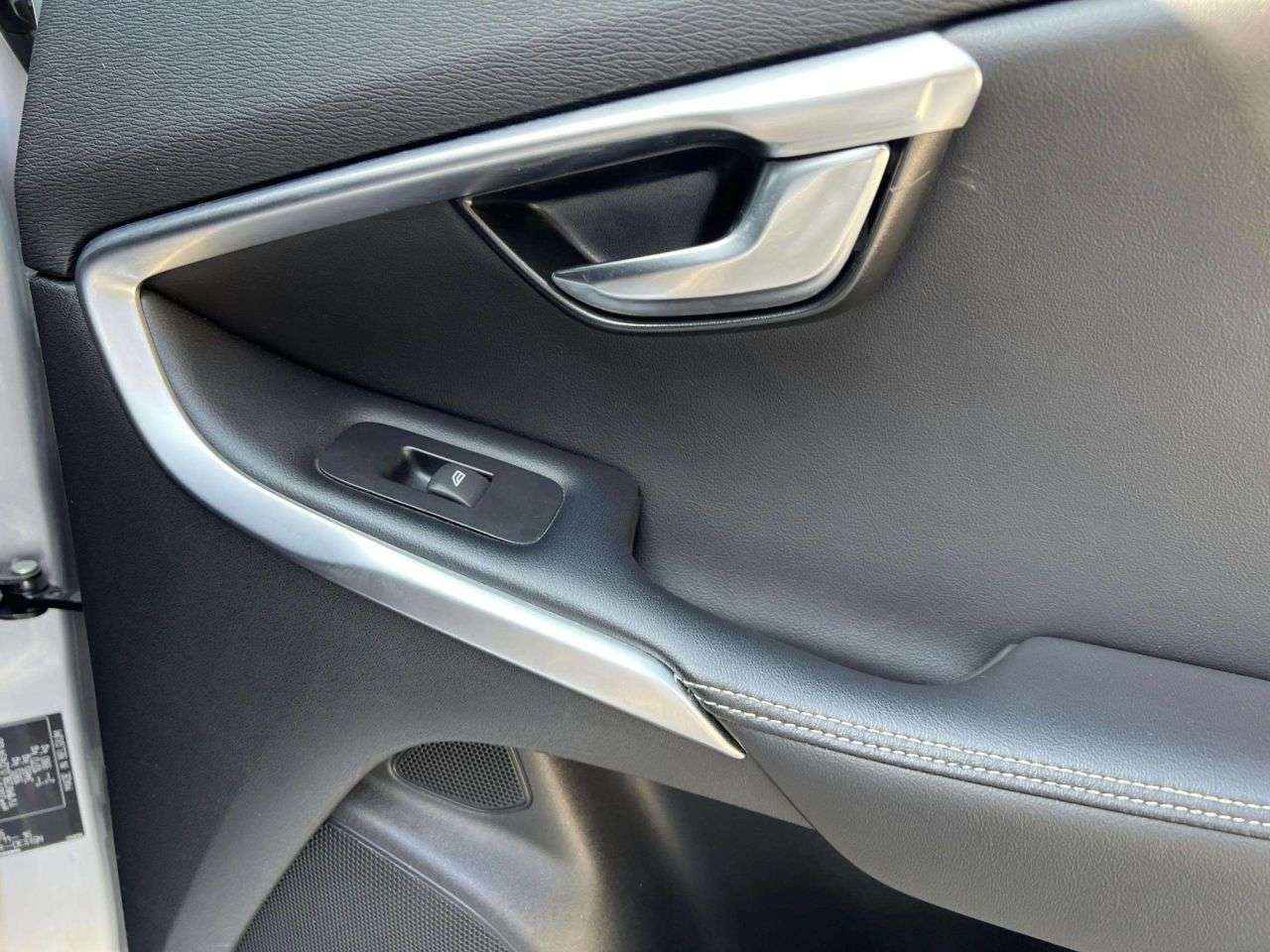 2018 VOLVO V40 2018 VOLVO V40