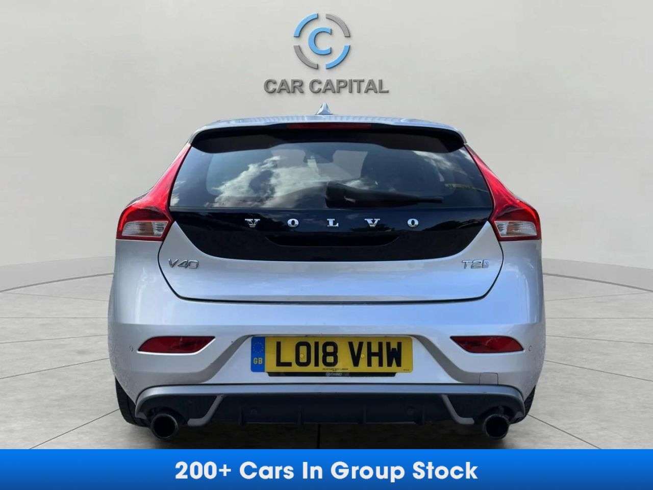 2018 VOLVO V40 2018 VOLVO V40