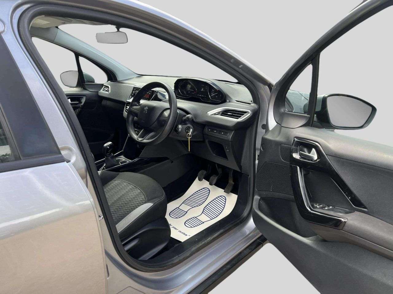 2015 PEUGEOT 2008 2015 PEUGEOT 2008