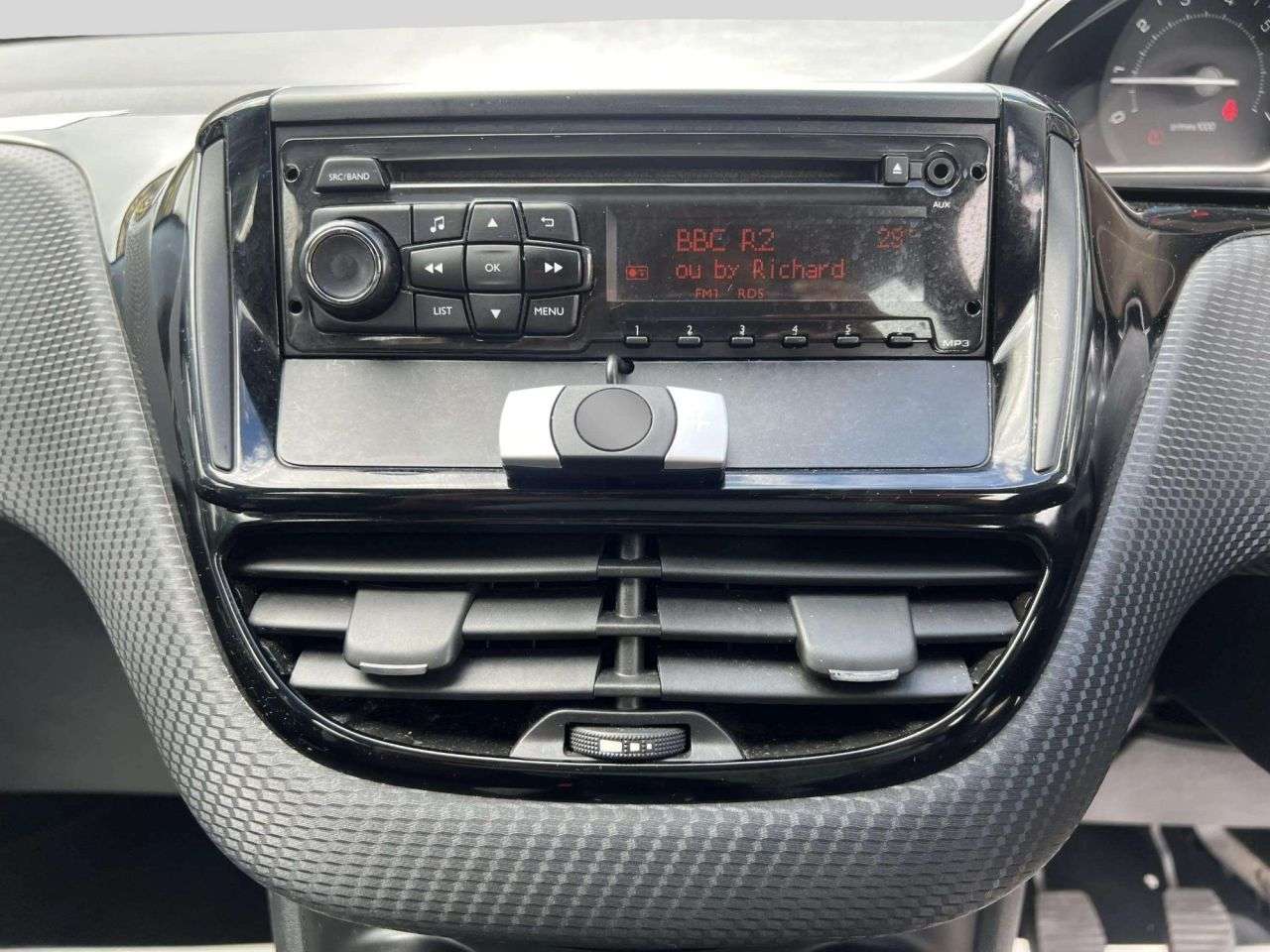 2015 PEUGEOT 2008 2015 PEUGEOT 2008