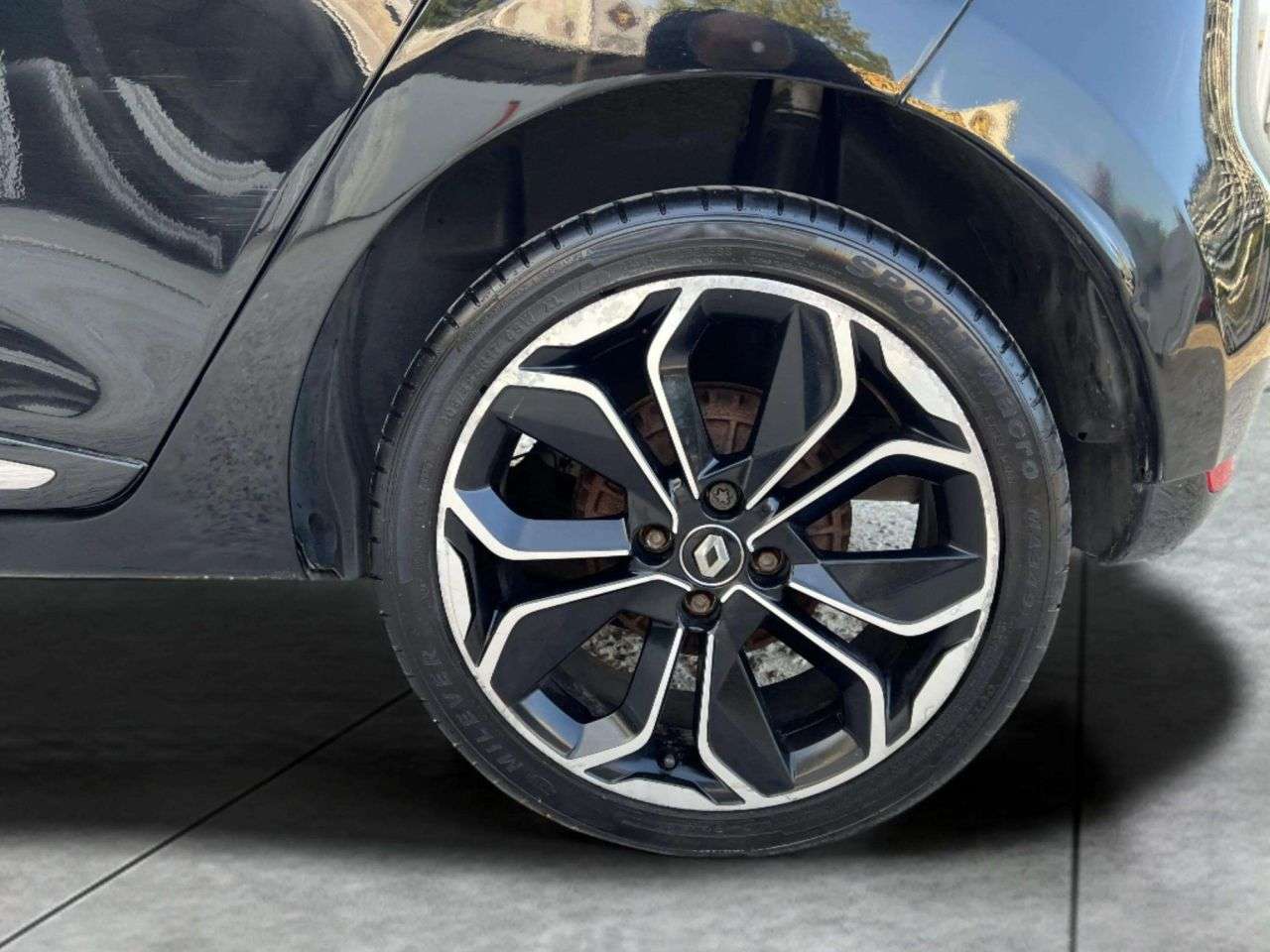 2019 RENAULT CLIO 2019 RENAULT CLIO