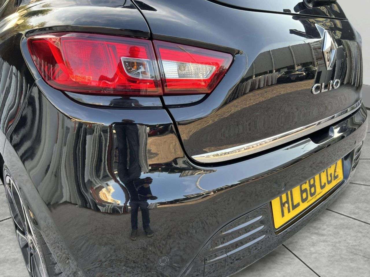 2019 RENAULT CLIO 2019 RENAULT CLIO