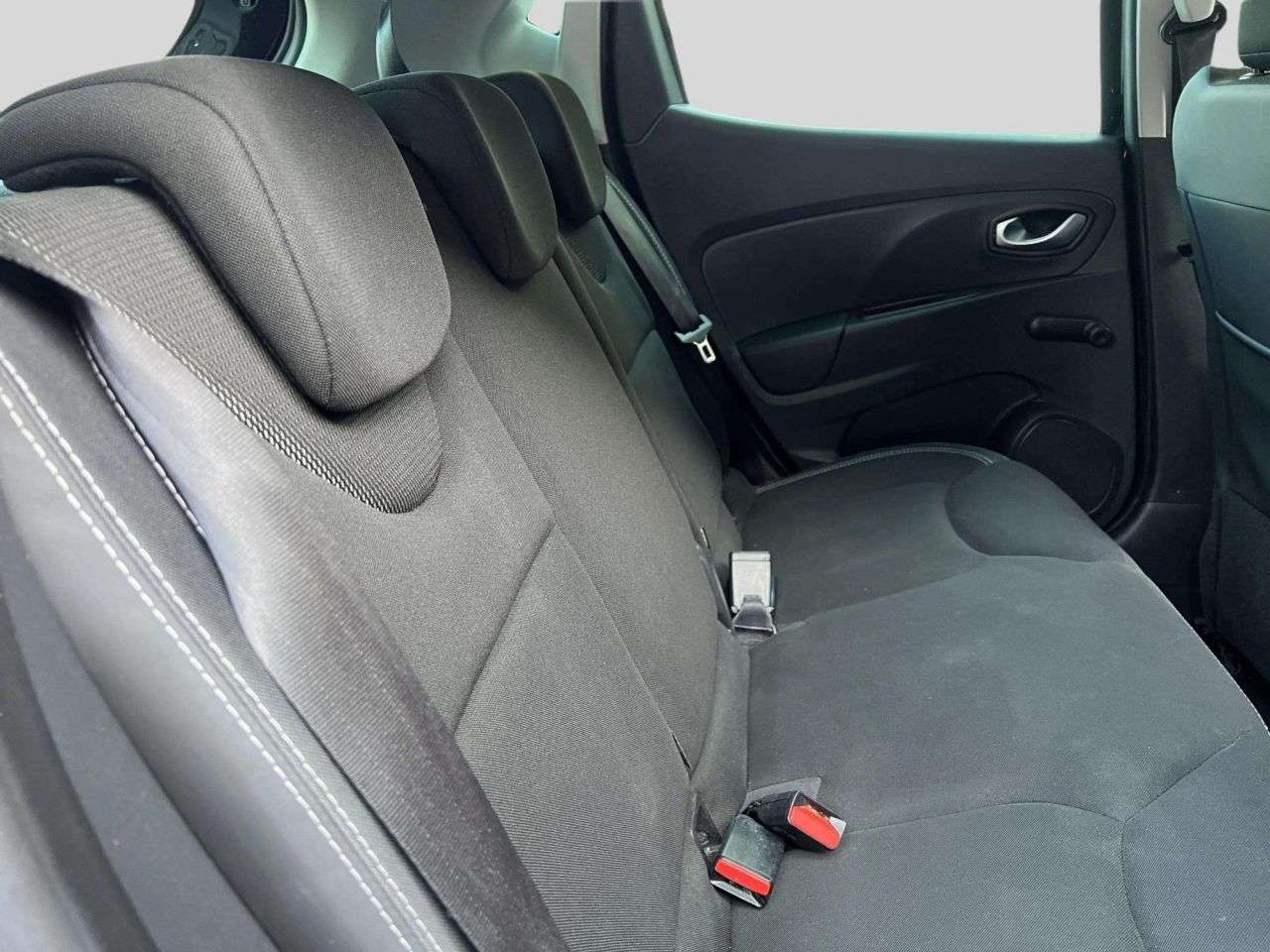 2019 RENAULT CLIO 2019 RENAULT CLIO