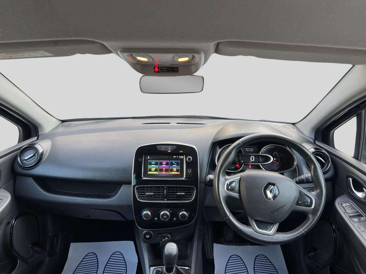 2019 RENAULT CLIO 2019 RENAULT CLIO
