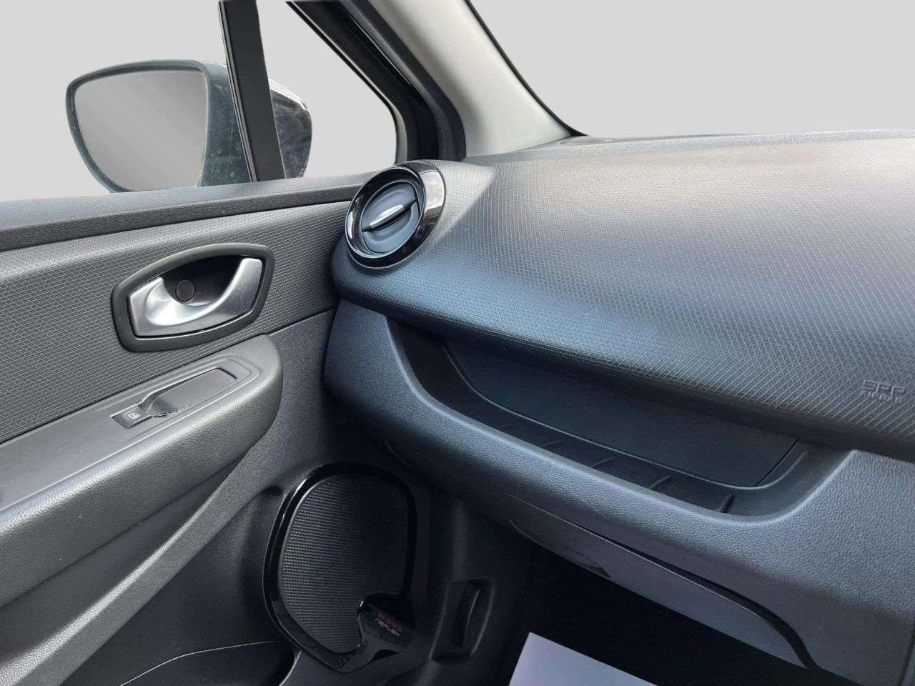 2019 RENAULT CLIO 2019 RENAULT CLIO