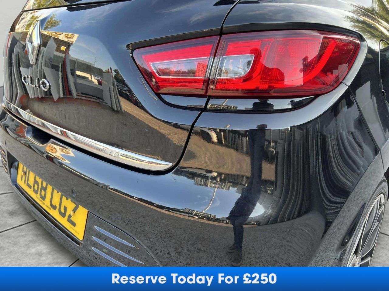 2019 RENAULT CLIO 2019 RENAULT CLIO