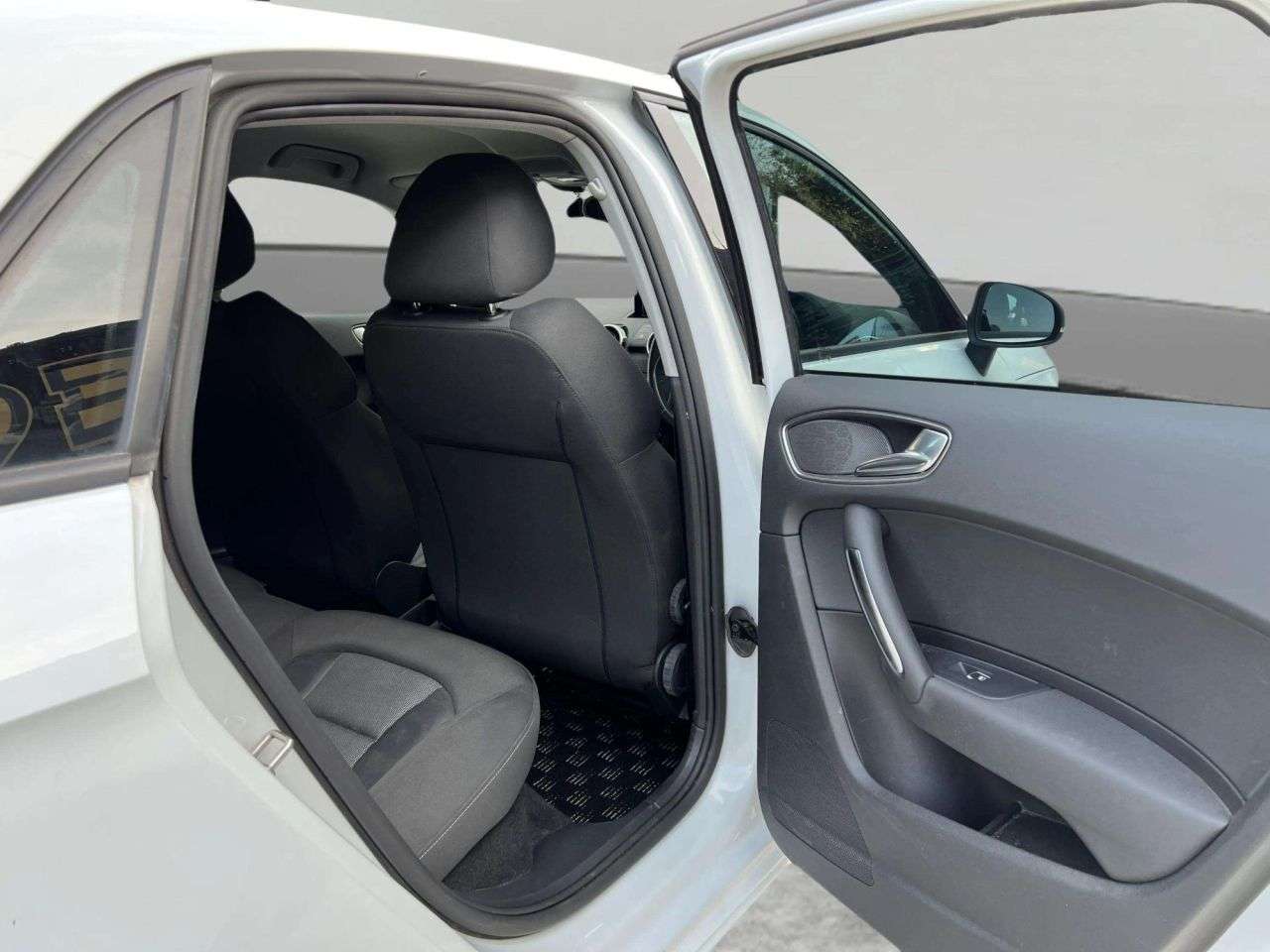 2015 AUDI A1 2015 AUDI A1