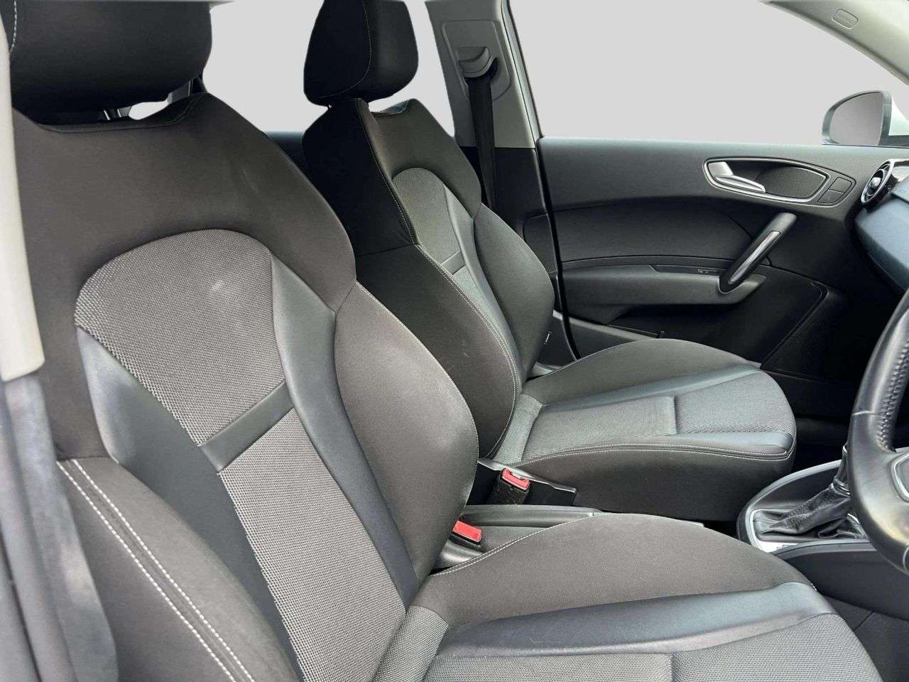 2015 AUDI A1 2015 AUDI A1